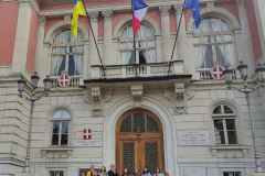 Frantsuzkyy-tur-Zirnytsi-Triumf-ukrainskoi-kultury-v-sertsi-Savoi-1